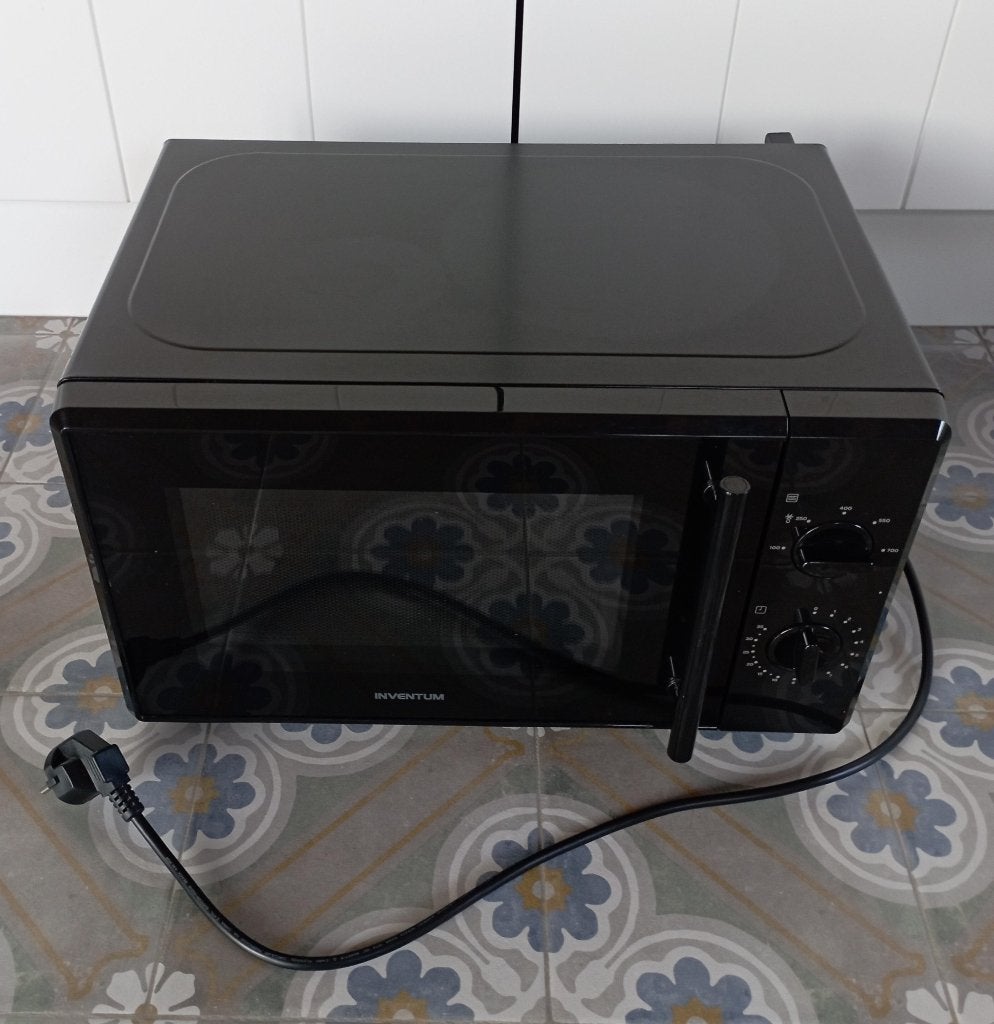 Magnetron Inventum MN205SB - zwart, Elektronische apparatuur, Ophalen, Zo goed als nieuw, Draaiplateau, Vrijstaand