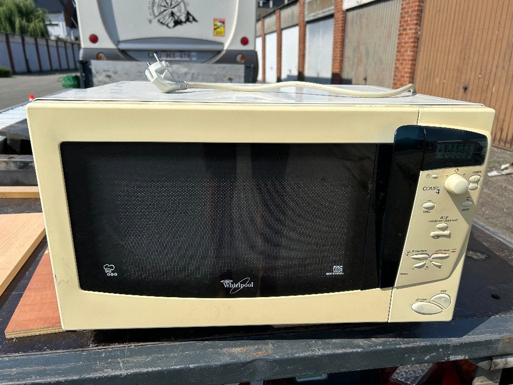 Four à micro-ondes à air chaud, Enlèvement, Utilisé, Air chaud, 45 à 60 cm