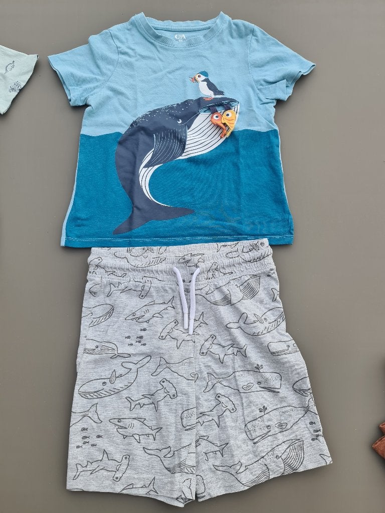 pyjama met walvis, CA, 116, Kinderen en Baby's, Kinderkleding | Maat 116, Ophalen, Zo goed als nieuw