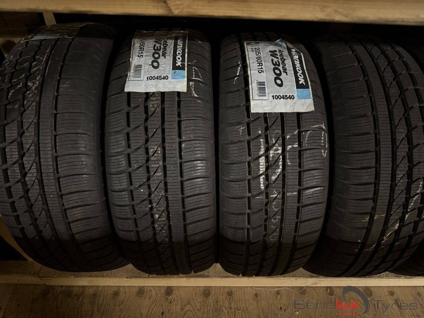 nieuw winter 205/60R15 Hankook 205/60 R15 205/60/15 2056015, Auto-onderdelen, Banden en Velgen, 15 inch, -, -, Nieuw