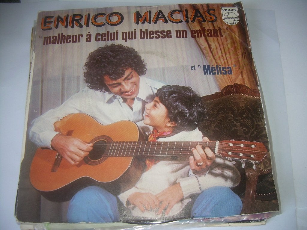 45 T SINGLE - Enrico Macias - Malheur A Celui Qui Blesse Un, 7 inch, Ophalen of Verzenden, Zo goed als nieuw, Fotohoes