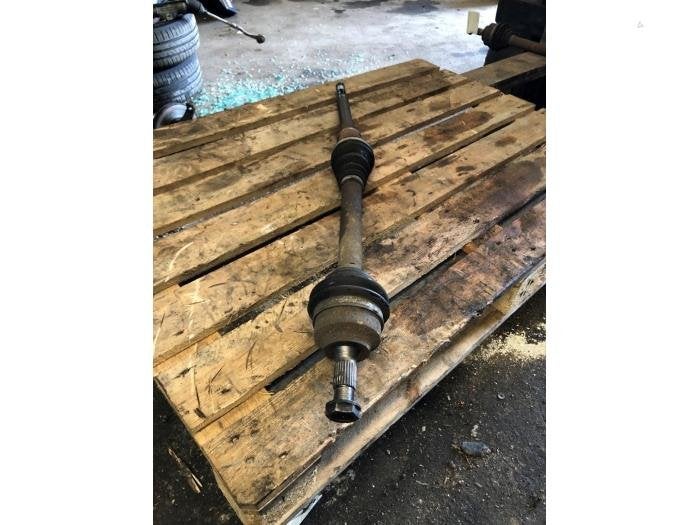 Arbre de transmission avant droit d'un Peugeot 308, -, 3 mois de garantie, Utilisé, -