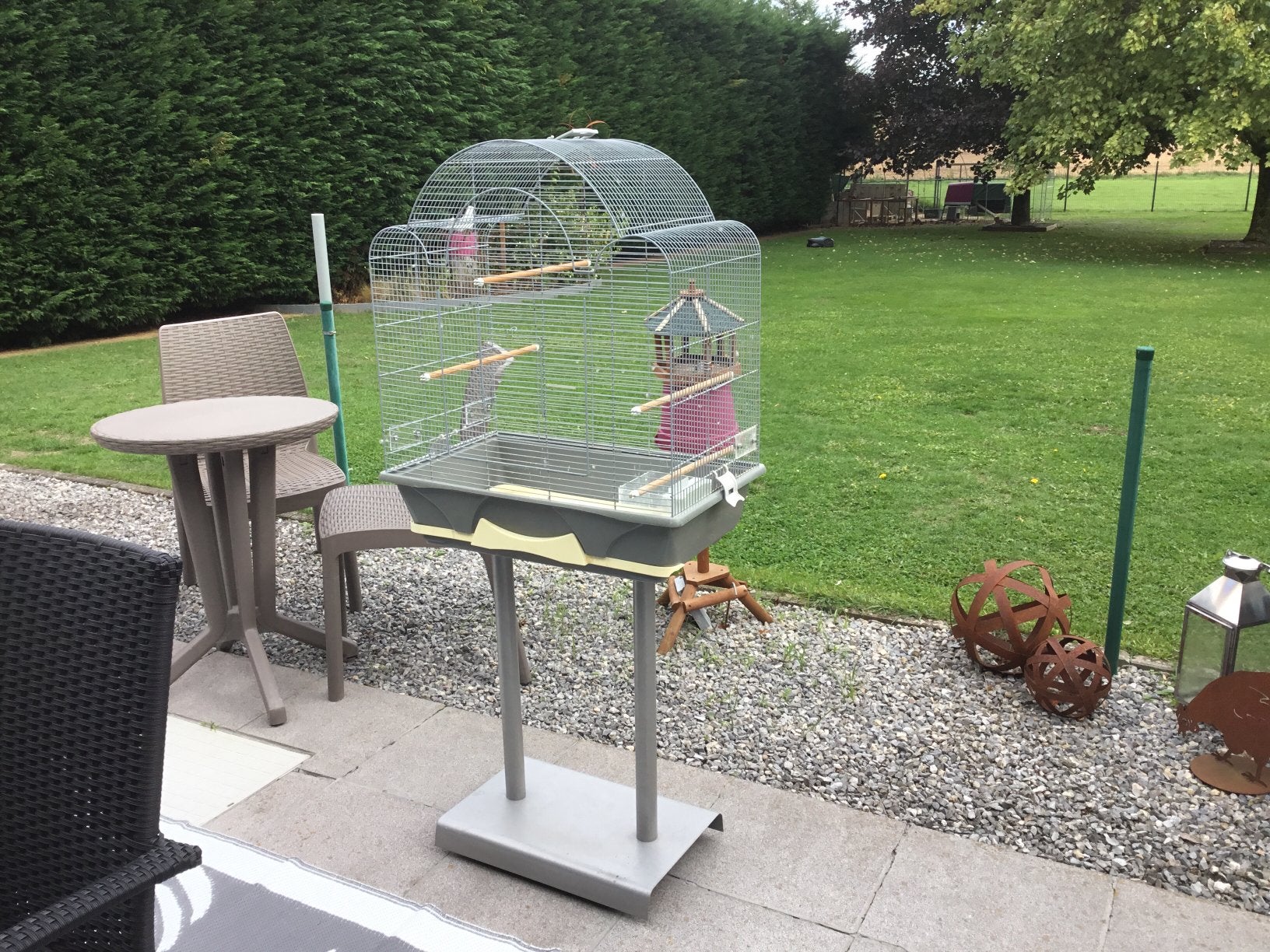 Grande cage pour oiseaux sur pied à roulettes, Animaux & Accessoires, Enlèvement, Comme neuf