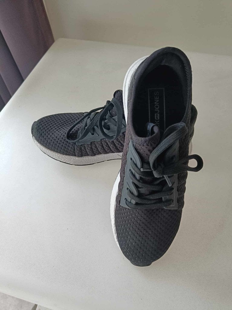 nieuwe Jack&Jones schoenen, Ophalen