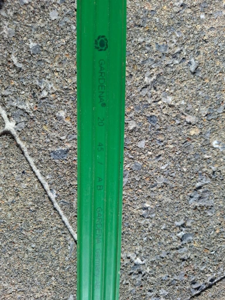 sproeislang Gardena 15meter., Tuin en Terras, Tuinsproeiers, Ophalen, Zo goed als nieuw, Nevelsproeier