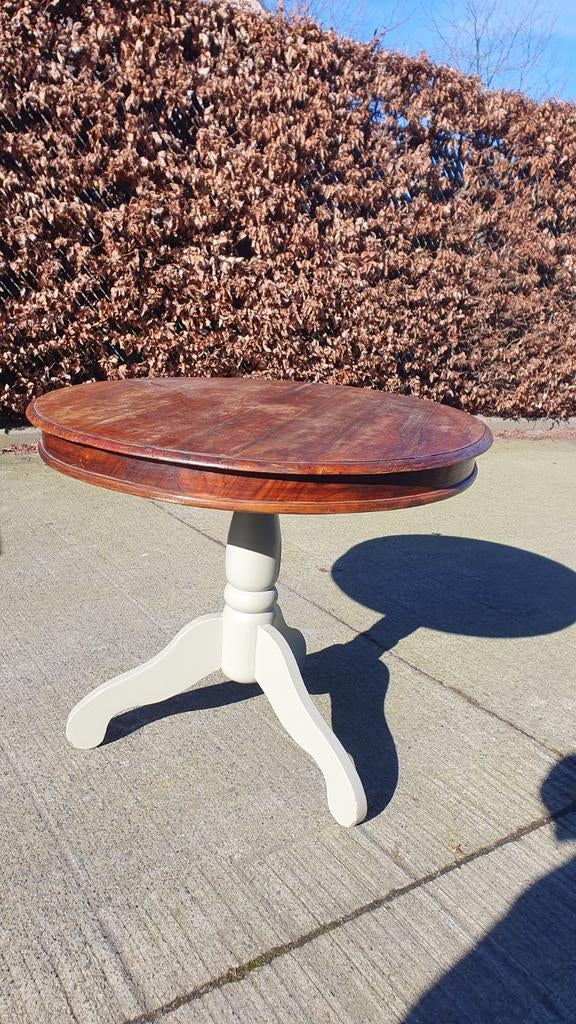 Ronde (eet)tafel met een landelijke uitstraling, Ophalen, Gebruikt, Rond, Landelijk
