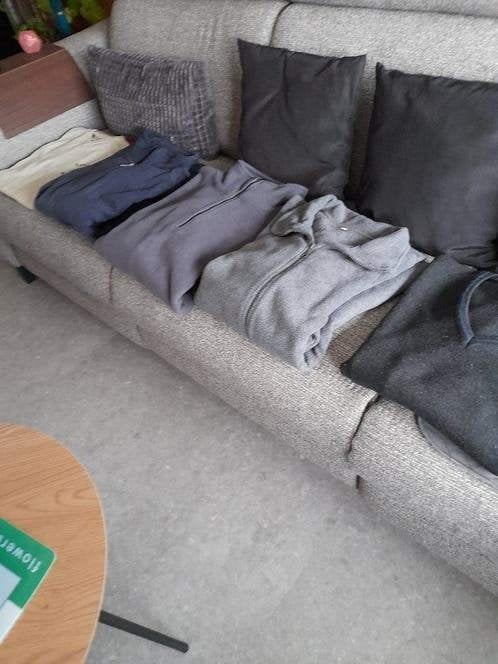 Modèles XXL, dont un matelas pour 1 personne, Enlèvement, Comme neuf, Multicolore, Andere