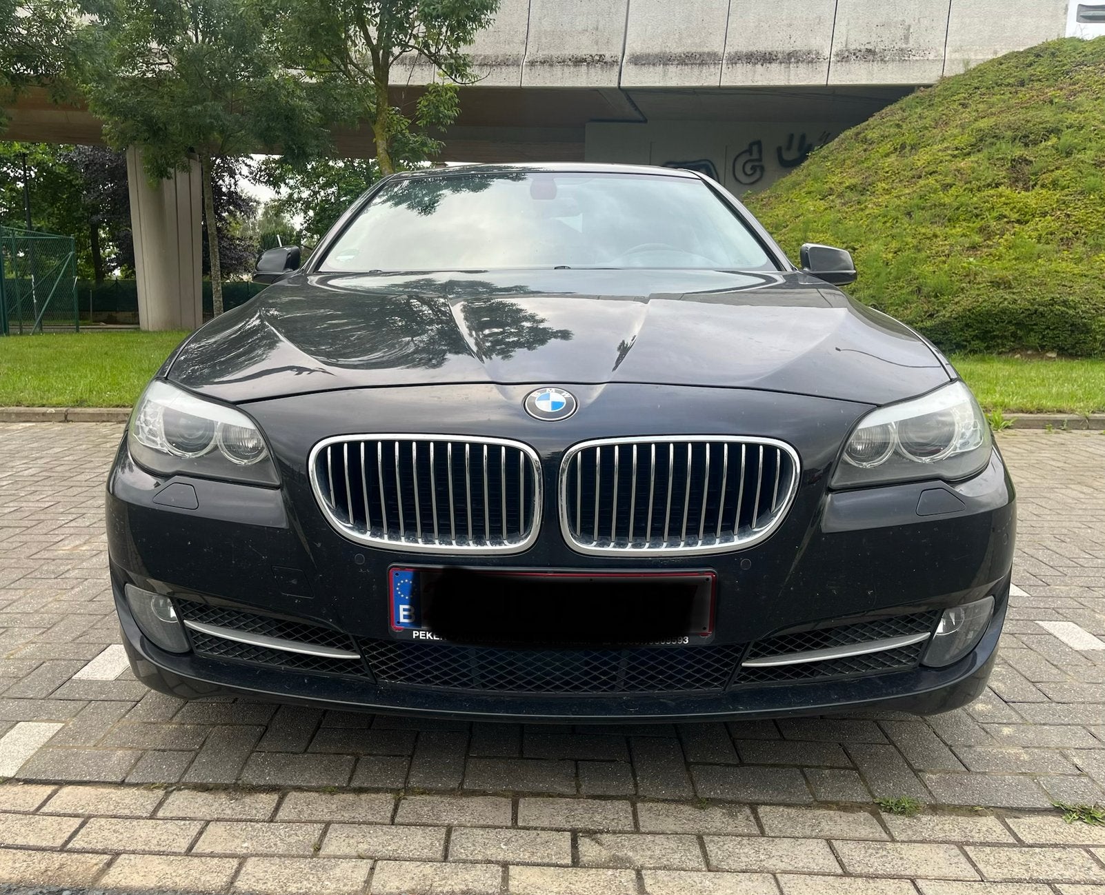 BMW/523i EXCLUSIVE/HARMAN/KARDON, Autos, Cuir, Euro 5, 4 portes, 2000 kg