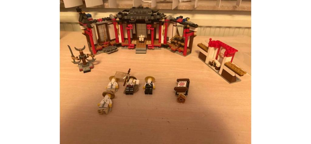 Pack Lego Ninjago Wu avec monastère, Enlèvement ou Envoi, Comme neuf, Ensemble complet, Lego