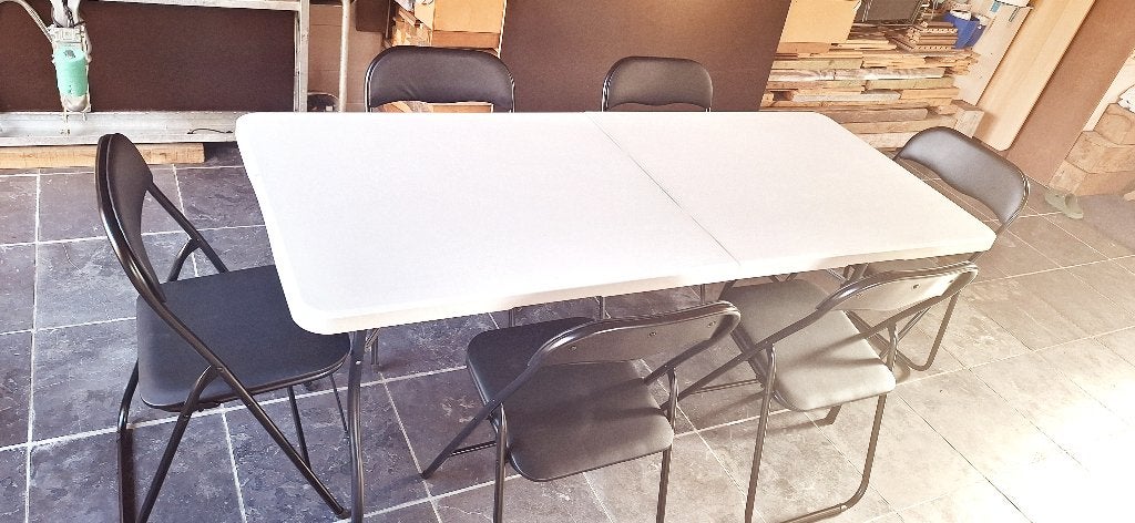 Tafels en stoelen te huur, Hobby en Vrije tijd, Ophalen, Zo goed als nieuw
