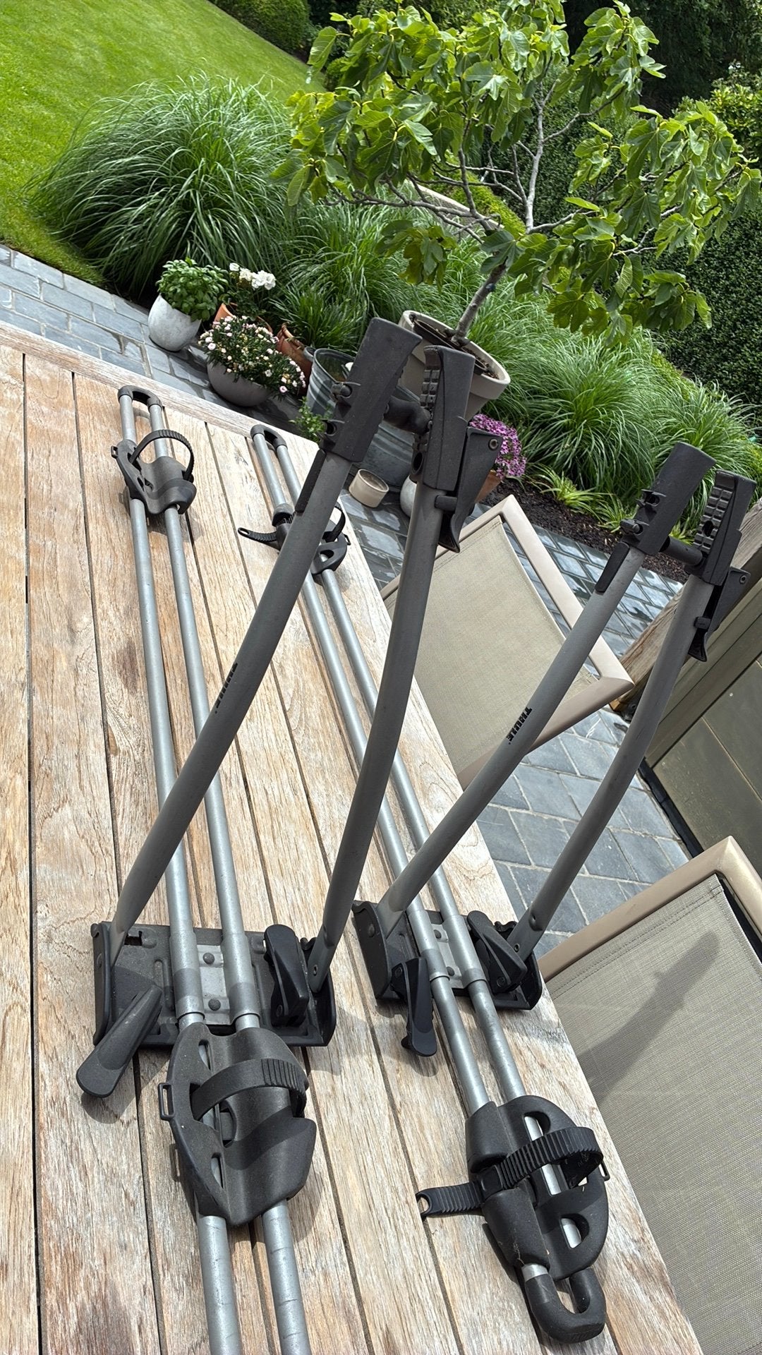 Thule fietsdragers 2 Stuks, Ophalen, 2 fietsen, Zo goed als nieuw, Dakdrager