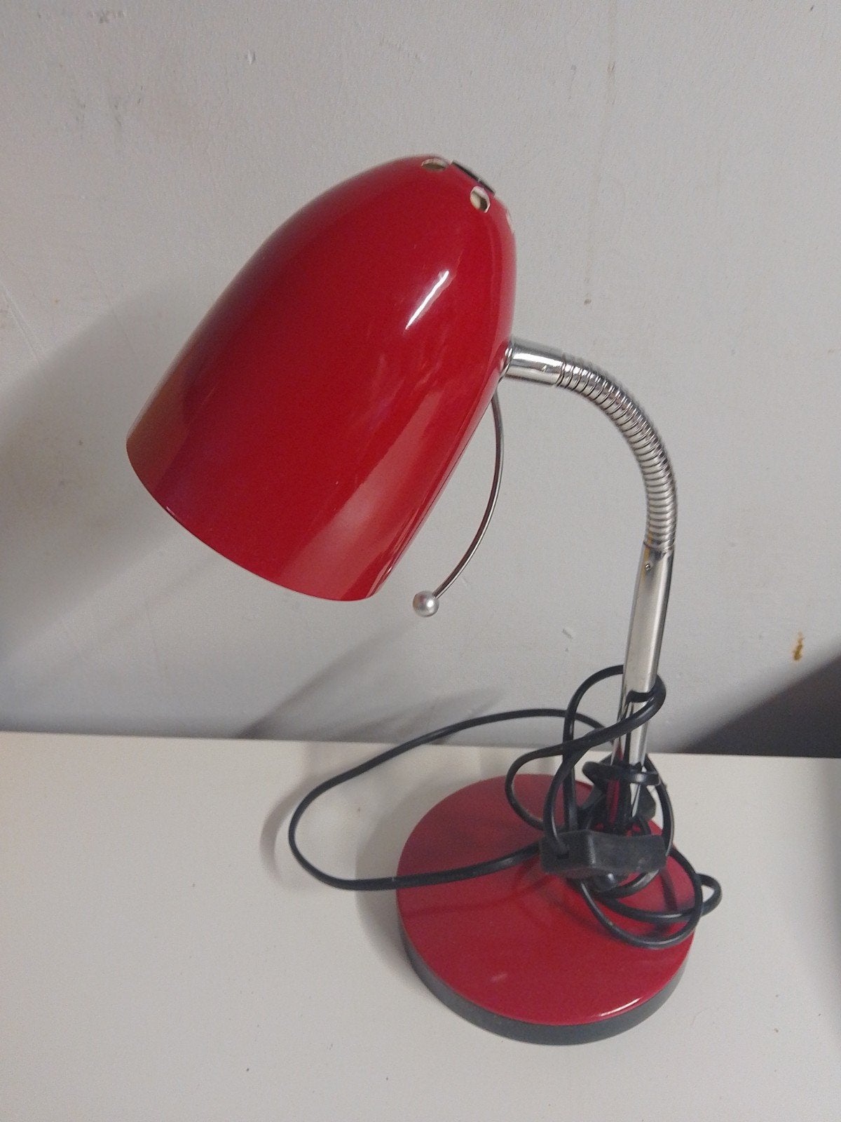 Mooie rode bureau lamp, Huis en Inrichting, Ophalen of Verzenden