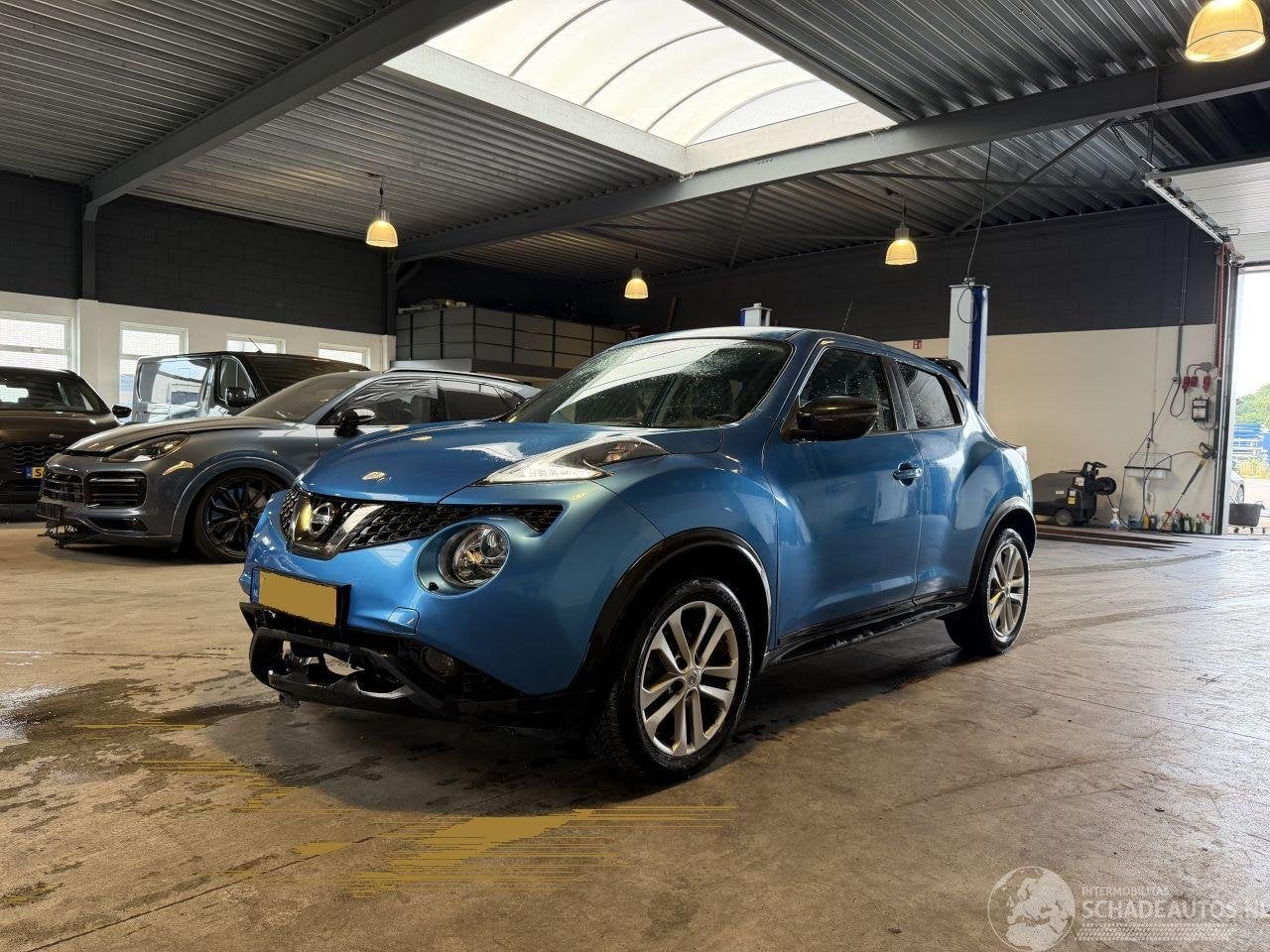 Nissan Juke 1.2 DIG-T S/S N-Connecta, Autos : Divers, Voitures accidentées, 1197 cm³, Boîte manuelle, Germany@nissan-services.eu