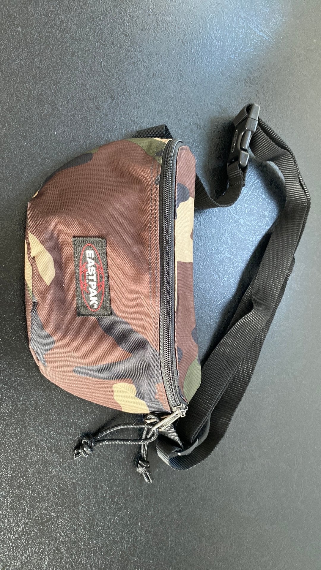 Eastpak Heuptasje, Ophalen of Verzenden, Zo goed als nieuw