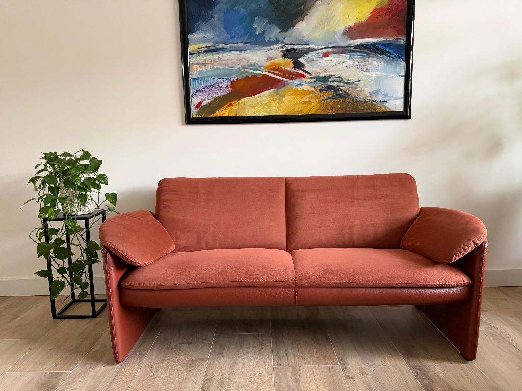 Bora Beta 2,5-zits bank – alcantara & leer, Huis en Inrichting, Zetels | Zetels, Ophalen, Overige maten, Minder dan 75 cm, 150 tot 200 cm