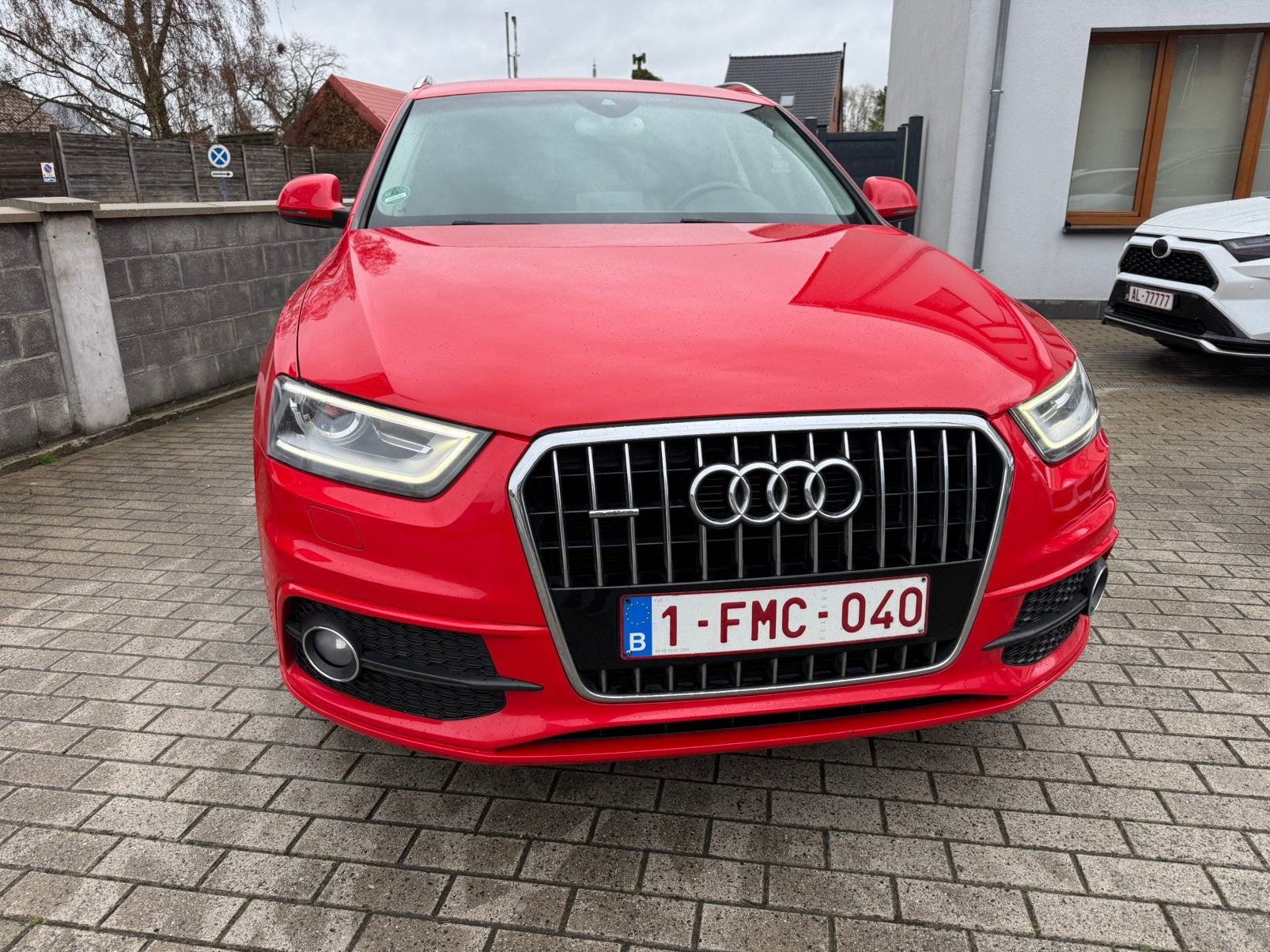 Audi Q3. 2.0 TFSI.Automat Quattro bj2013. 1EIG. S-line, 4 cilinders, 1984 cc, Leder, Bedrijf