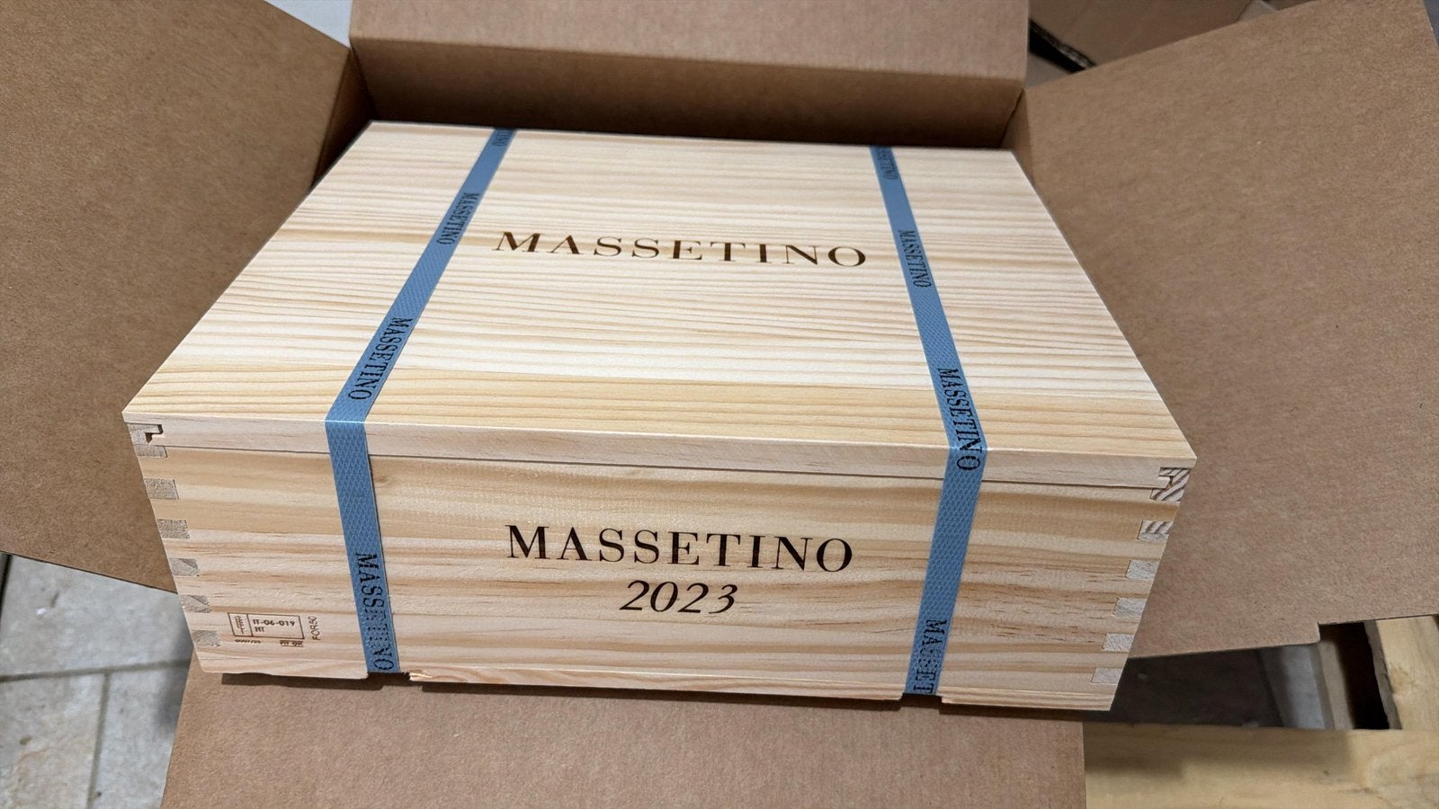 Massetino 2023 – OWC 3 flessen, Verzamelen, Wijnen, Ophalen, Zo goed als nieuw