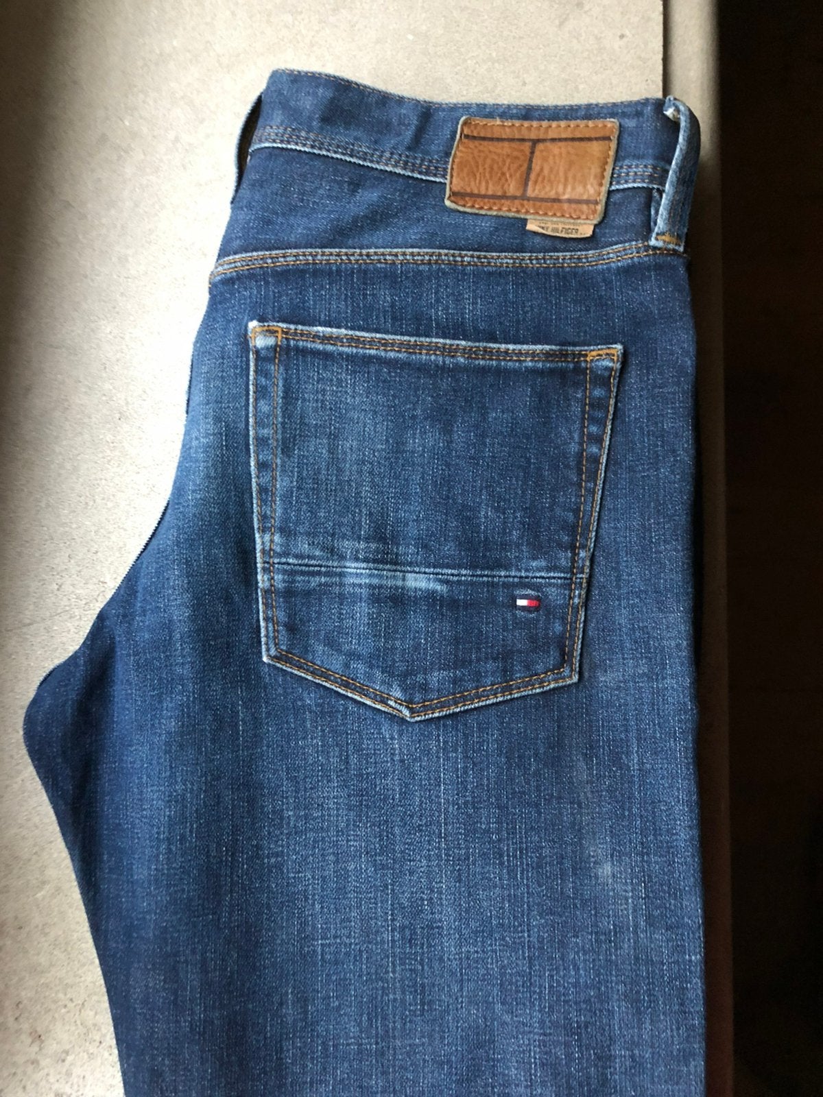 Nieuwe slim fit jeans Tommy Hilfiger maat 30, Kleding | Heren, Spijkerbroeken en Jeans, Ophalen, Nieuw, Blauw, W32 (confectie 46) of kleiner