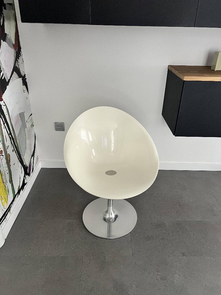 Kartell Eros Philippe Starck kuipstoel - wit, Autres matériaux, Enlèvement, Utilisé, Blanc