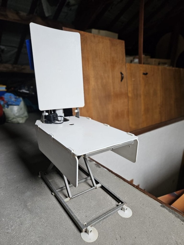 Elektrische badlift Petermann PM48 — €300, Diversen, Ophalen, Gebruikt