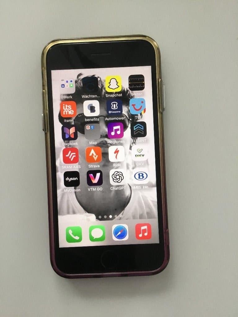 iPhone se2022  64GB, Télécoms, Téléphonie mobile | Apple iPhone, Enlèvement, Utilisé, Sans abonnement, IPhone SE (2022)