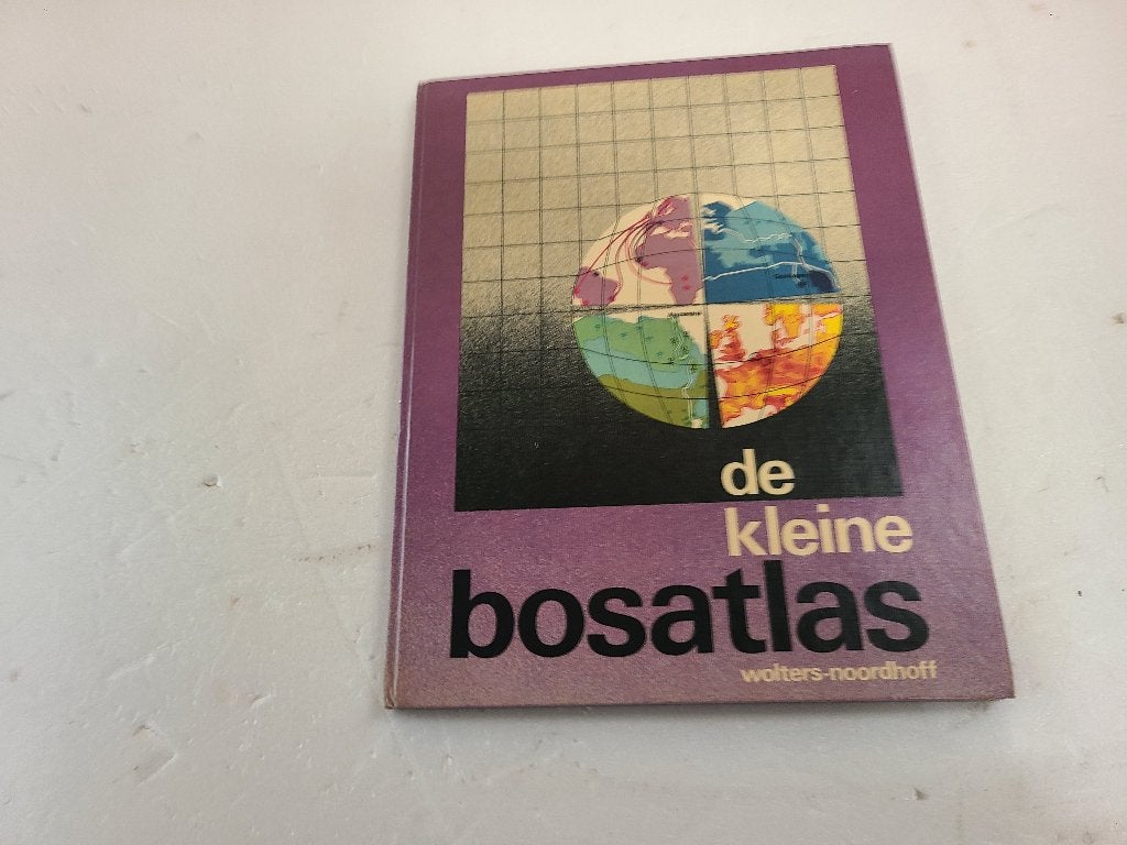 boek de kleine bosatlas, Livres, Atlas & Cartes géographiques, Enlèvement ou Envoi, Comme neuf, Atlas des forêts