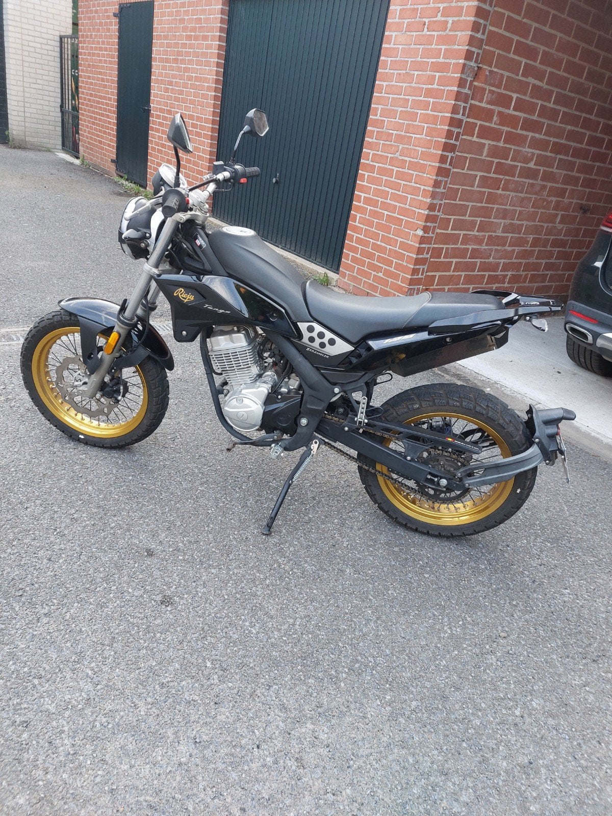 Riuji motor 125cc, Ophalen