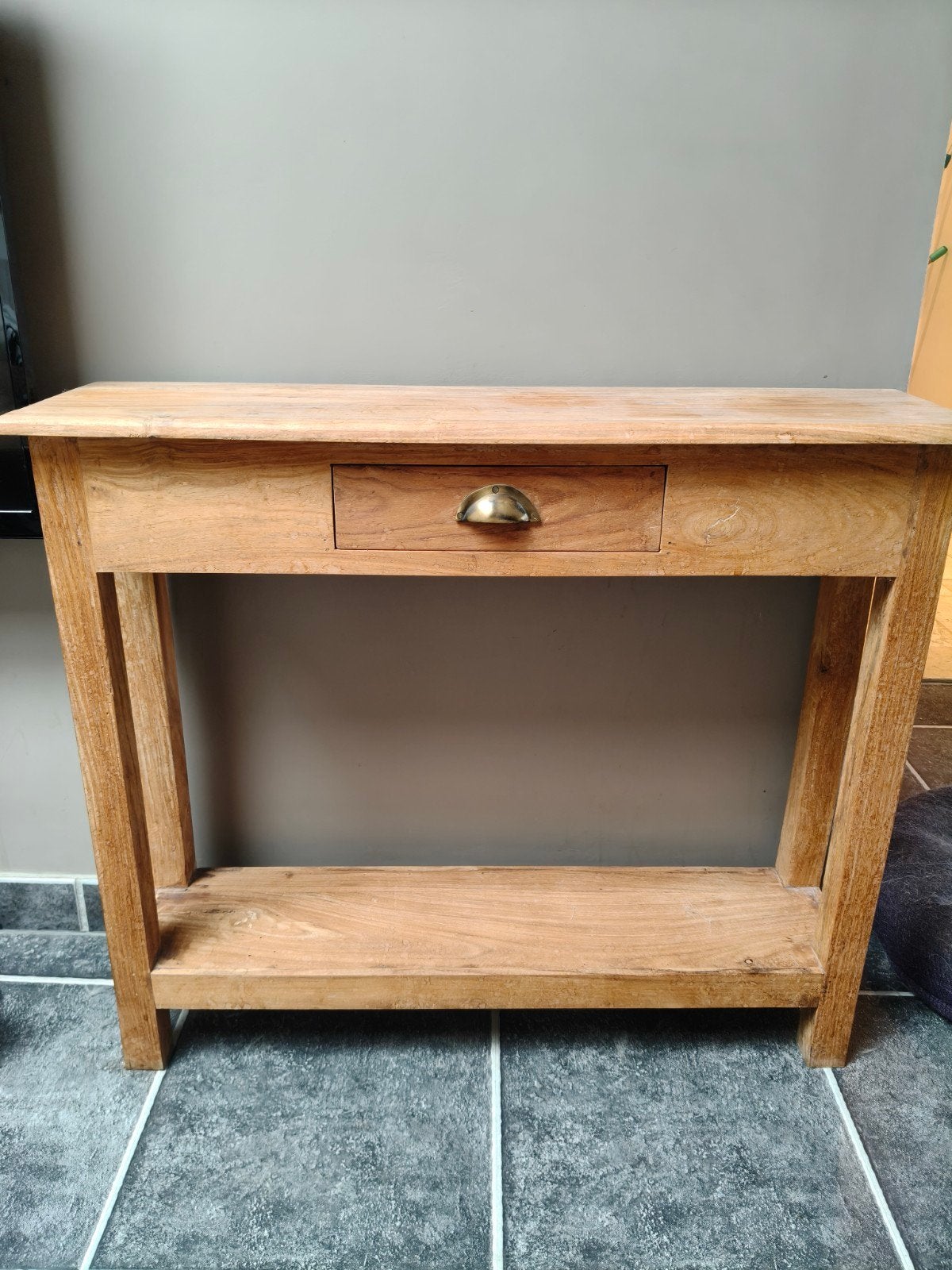 table d'appoint, Enlèvement