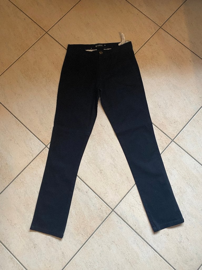 broek Element 164 in perfecte nieuwstaat, Broek, Ophalen of Verzenden, Zo goed als nieuw, Jongen