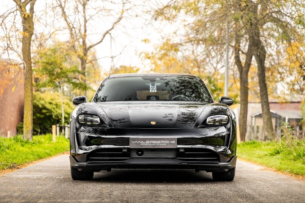 Porsche Taycan 4 Cross Turismo * Perf Batt * Pano * ACC *, Autos, Achat, Euro 6, Entreprise, Entretenue par le concessionnaire