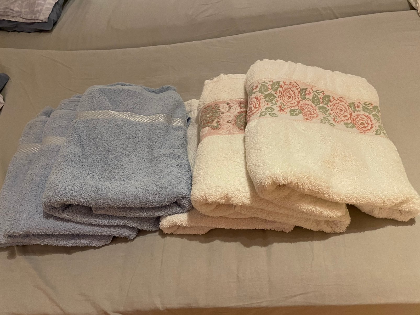 Six serviettes de bain, Enlèvement ou Envoi, Comme neuf