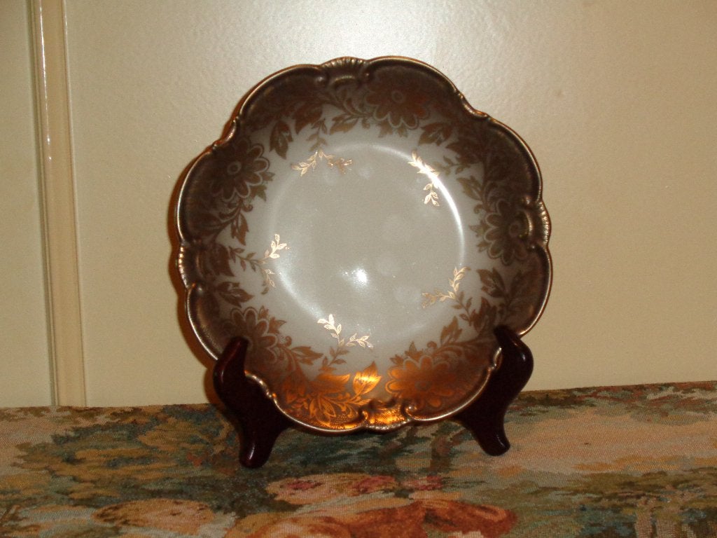 Petit plat en porcelaine bavaroise, Johann Seltmann Vohens., Antiquités & Art, Enlèvement ou Envoi