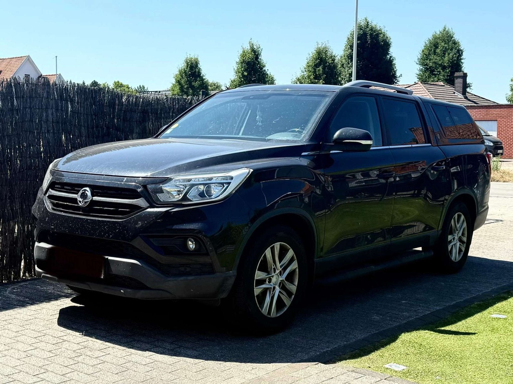 SsangYong Musso 2.2 Turbo e-Xdi 4WD AUTOMATIQUE 181CV CUIR N, Auto's, SsangYong, Automaat, 4 deurs, 2157 cc, Gebruikt