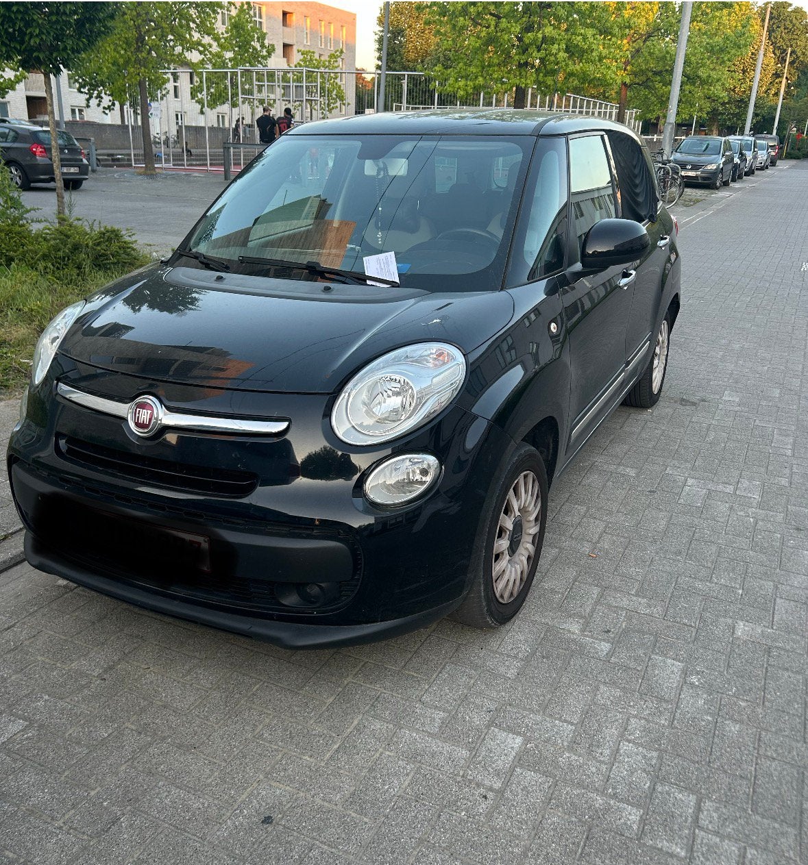 Auto te koop Fiat 500L 7pl of te ruil met een 8 of 9pl auto, Auto's, Euro 5, Monovolume, Zwart, Handgeschakeld