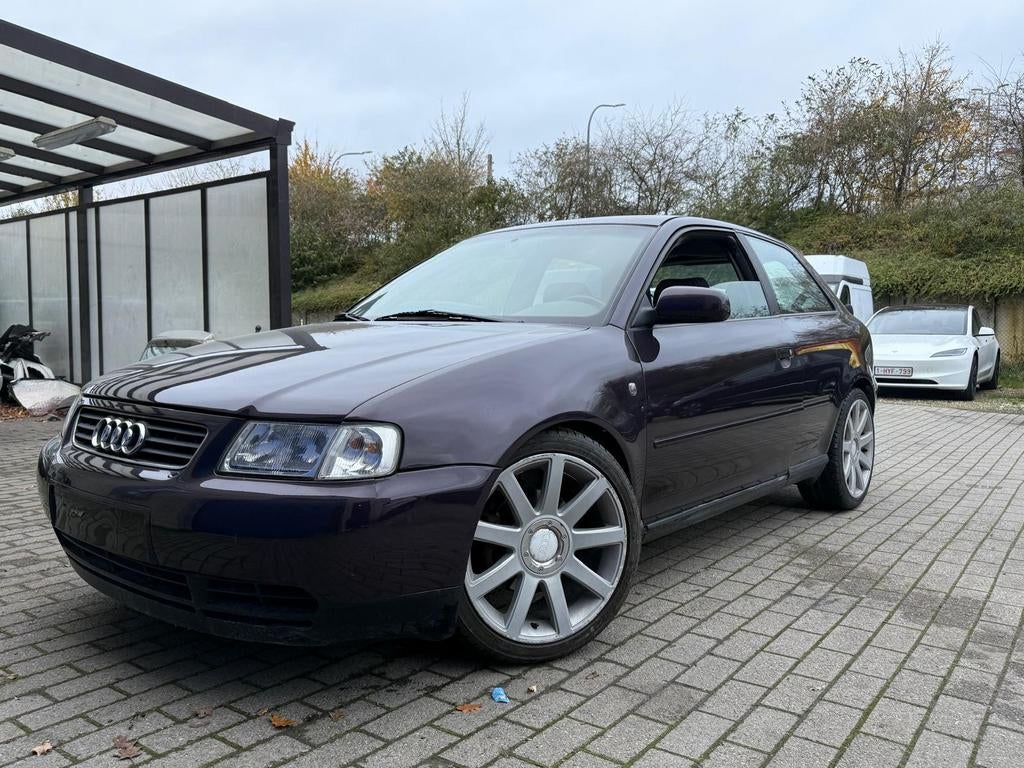 Audi A3/v5 Turbo benzine/, Achat, Entreprise, Toit ouvrant, Essence