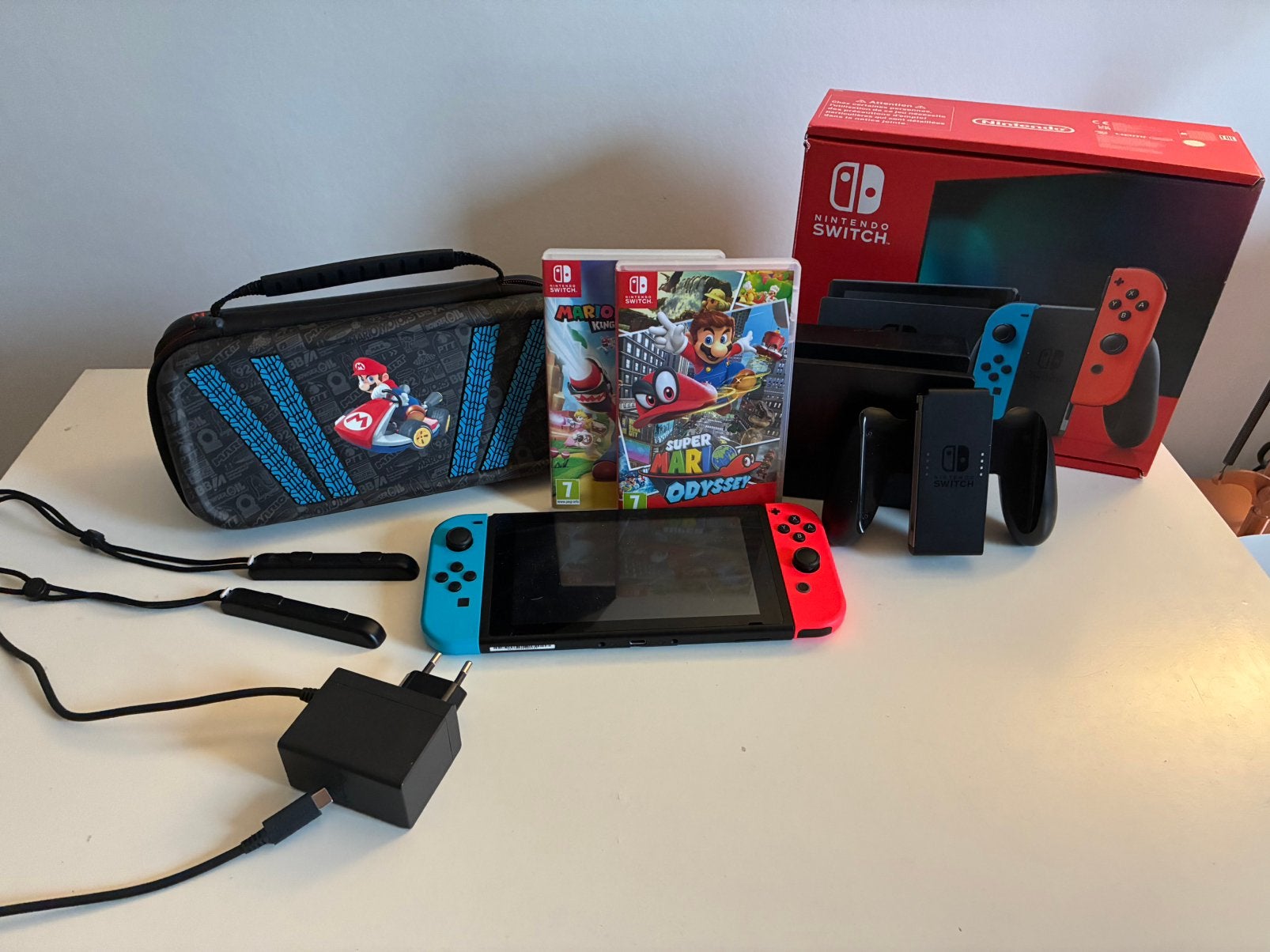 Nintendo switch + toebehoren en games, Ophalen, Zo goed als nieuw