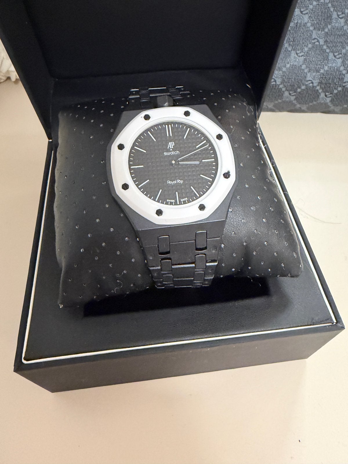 Swatch Royal Pop, Bijoux, Sacs & Beauté, Montres | Hommes, Enlèvement, Comme neuf, Swatch