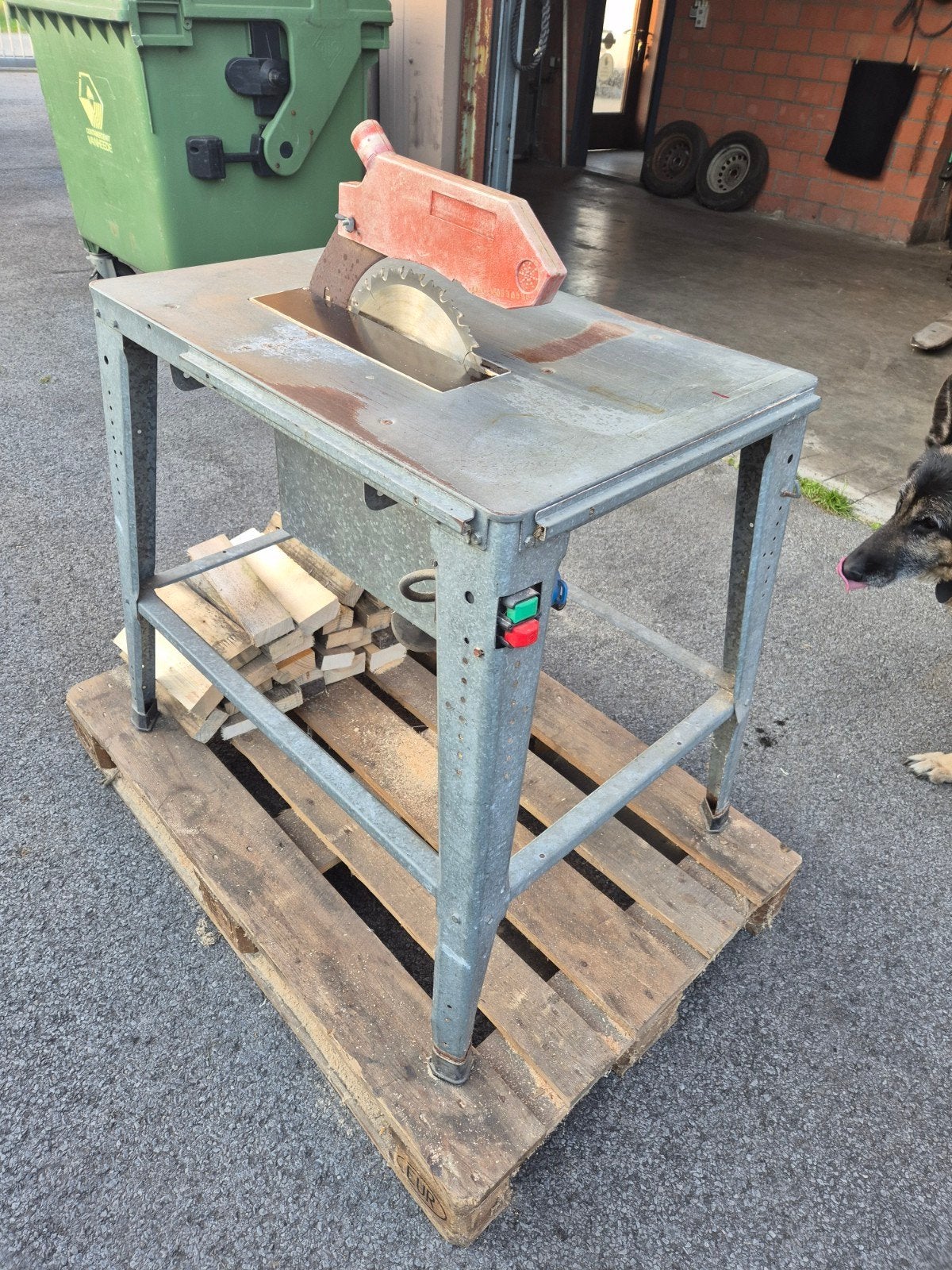 zaagtafel ATIKA, Ophalen