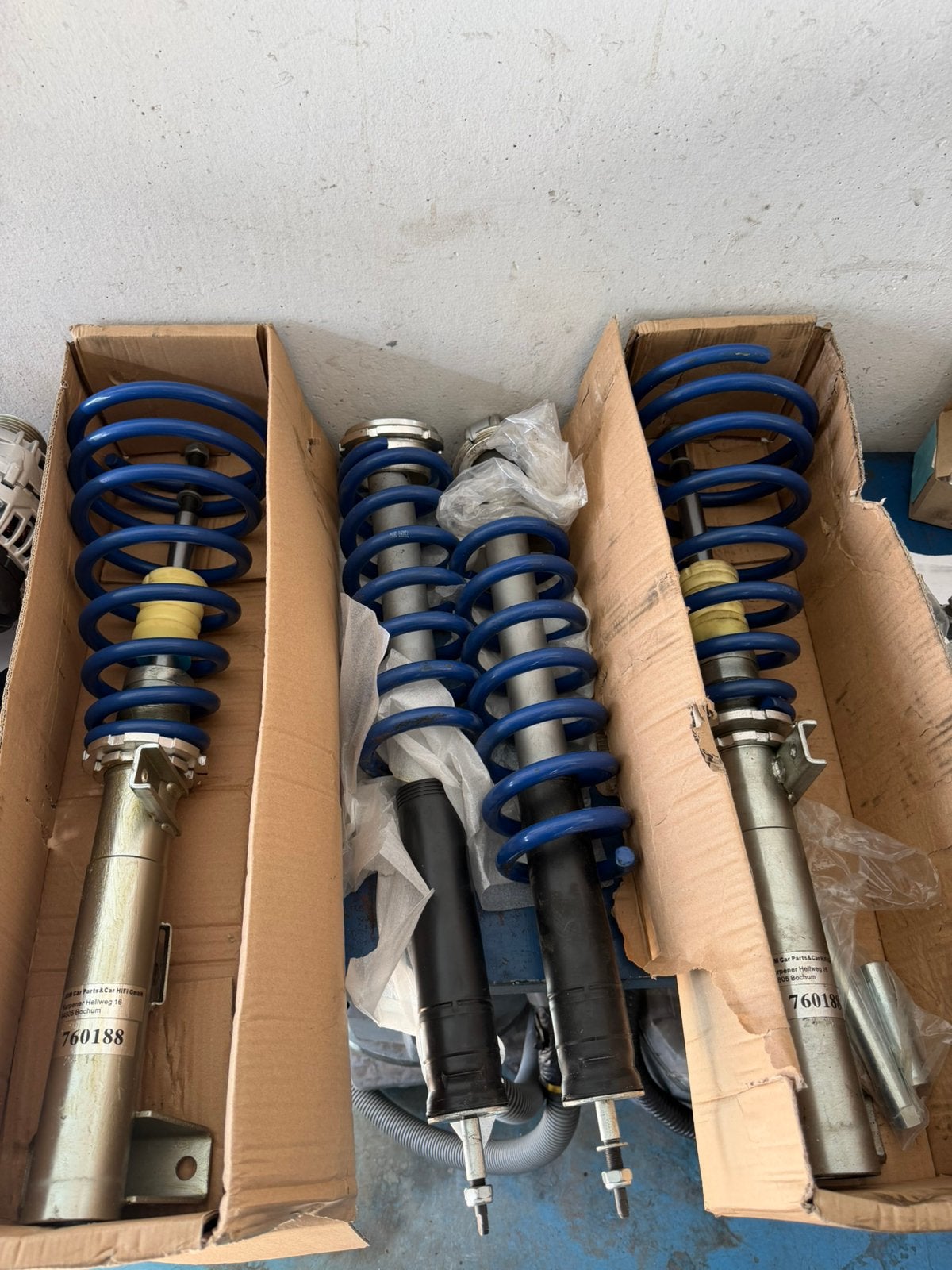 Suspension filetée réglable JOM BlueLine – Classe C / CLK, Neuf, Jom BlueLine, Mercedes-Benz, Enlèvement