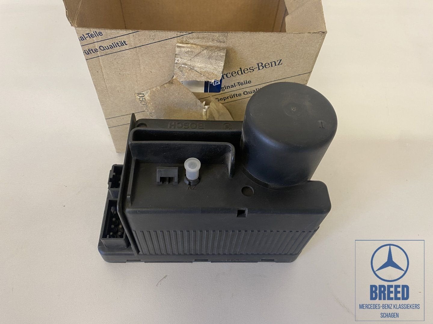 NOS vacuümpomp centrale vergrendeling Mercedes-Benz W124 W20, Neuf, -, -, Enlèvement ou Envoi