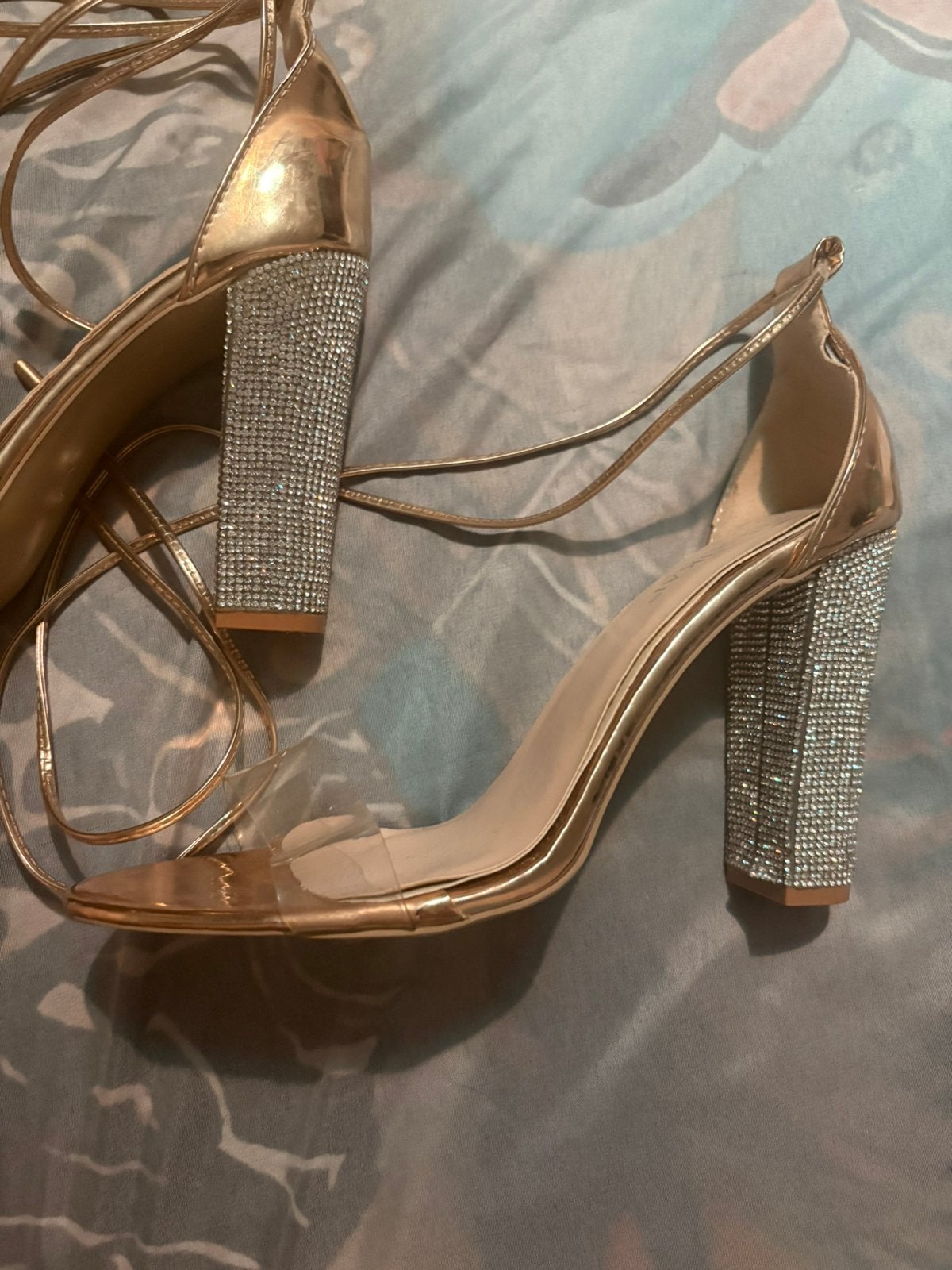 High heels, Kleding | Dames, Overige kleuren, Ophalen of Verzenden, Zo goed als nieuw, Schoenen met hoge hakken