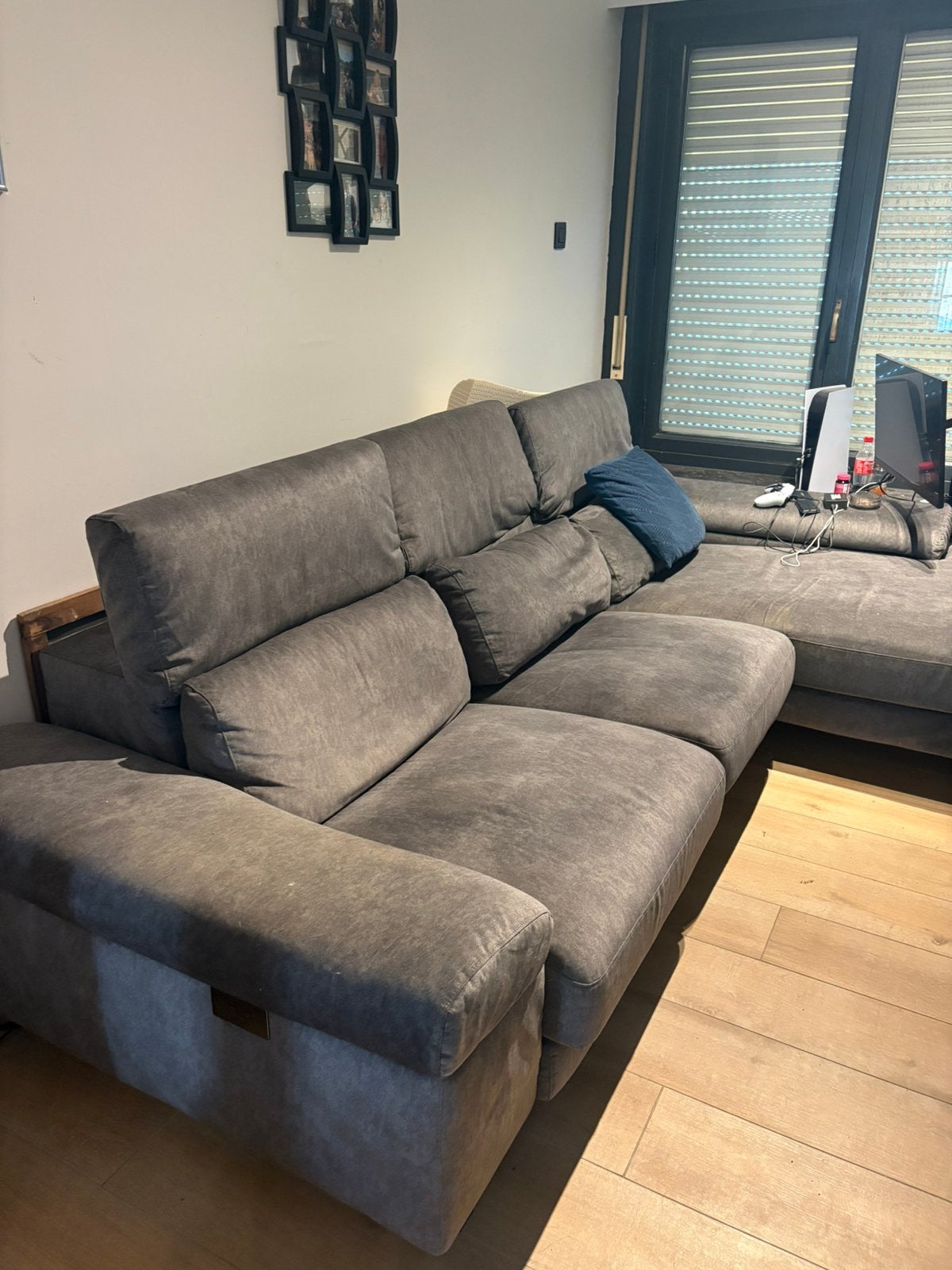 Zetel met elecktrische relax en pouffe met opbergruimte, Ophalen, Zo goed als nieuw