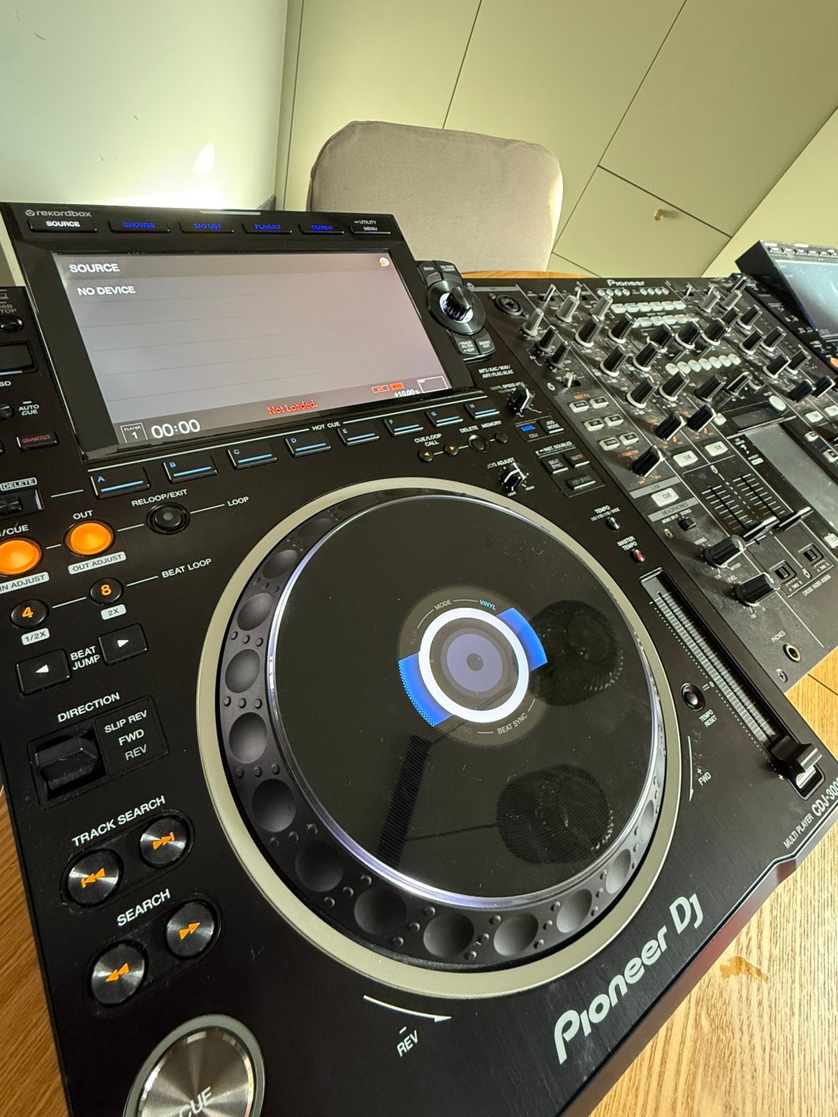 2x cdj 3000 Inc decksavers en udg flightcases en dozen, Ophalen, Zo goed als nieuw