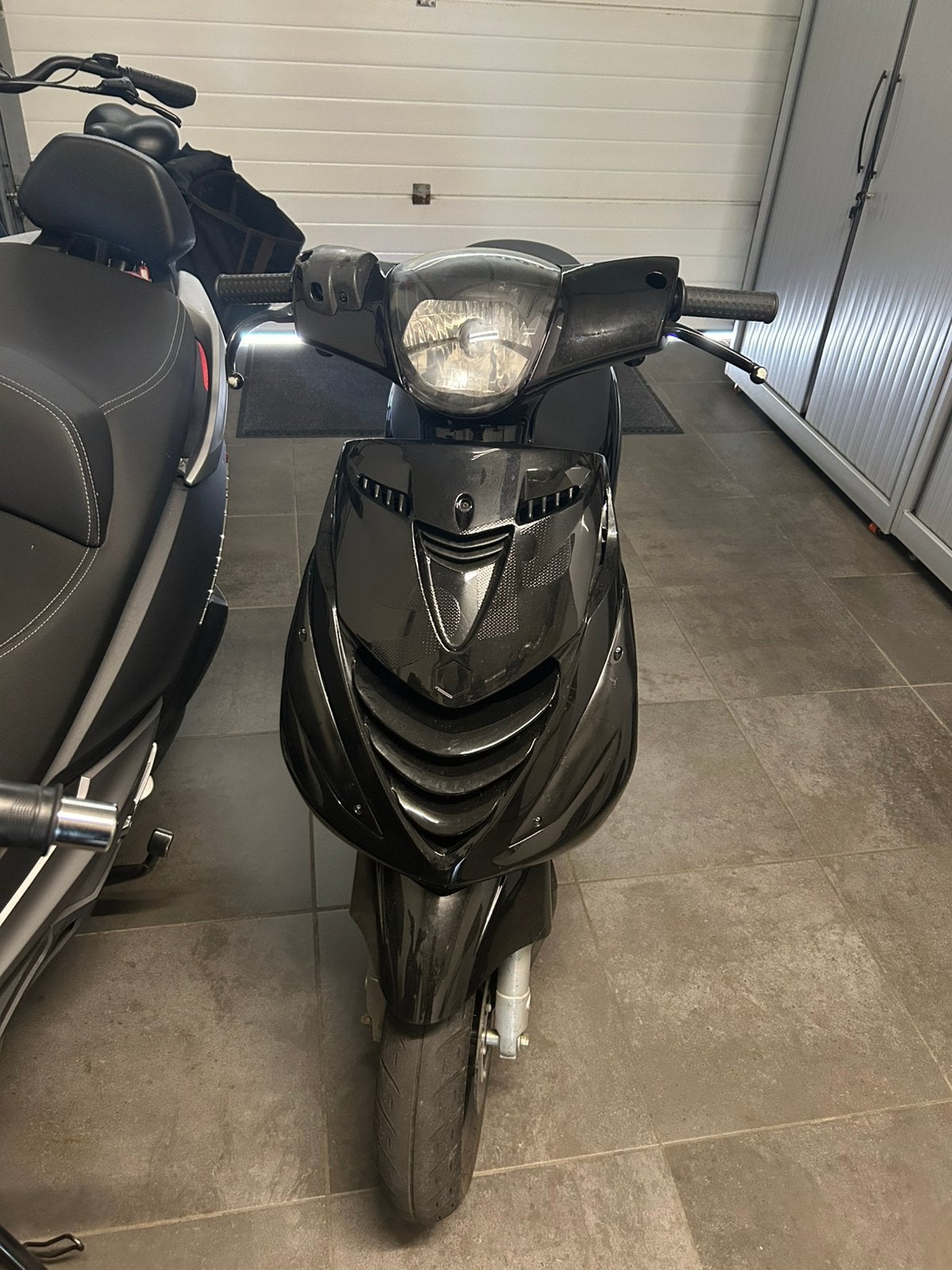 Zip 4 Takt 50cc A, Fietsen en Brommers, Scooters | Piaggio, Ophalen, Klasse A (25 km/u), Zo goed als nieuw, 50 cc