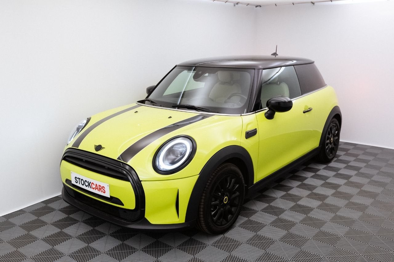 MINI John Cooper Works * AS NEW * (bj 2023, automaat), Auto's, 4 zetels, Gebruikt, Euro 6, 136 pk