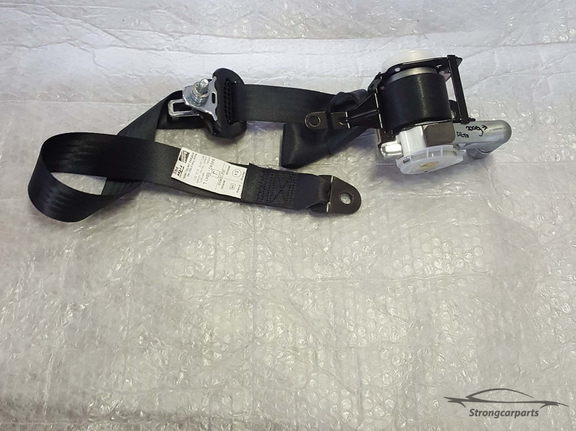 Suzuki alto Gordelspanner Links. 84940-68K1 vanaf 2009, -, Utilisé, -, Suzuki