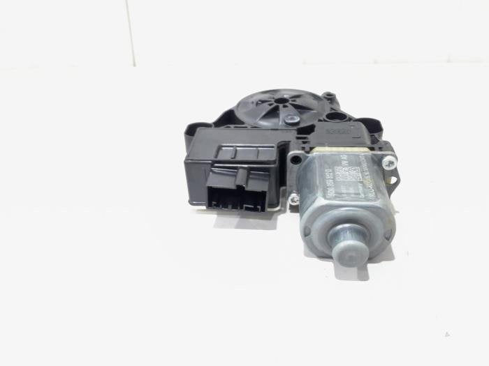 Moteur de vitre portière d'un Volkswagen Polo, Volkswagen, -, 3 mois de garantie, Utilisé