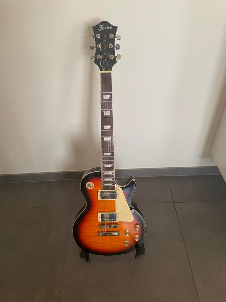 Elektrische gitaar type Les Paul - merk Fazley, Musique & Instruments, Instruments à corde | Guitares | Électriques, Enlèvement