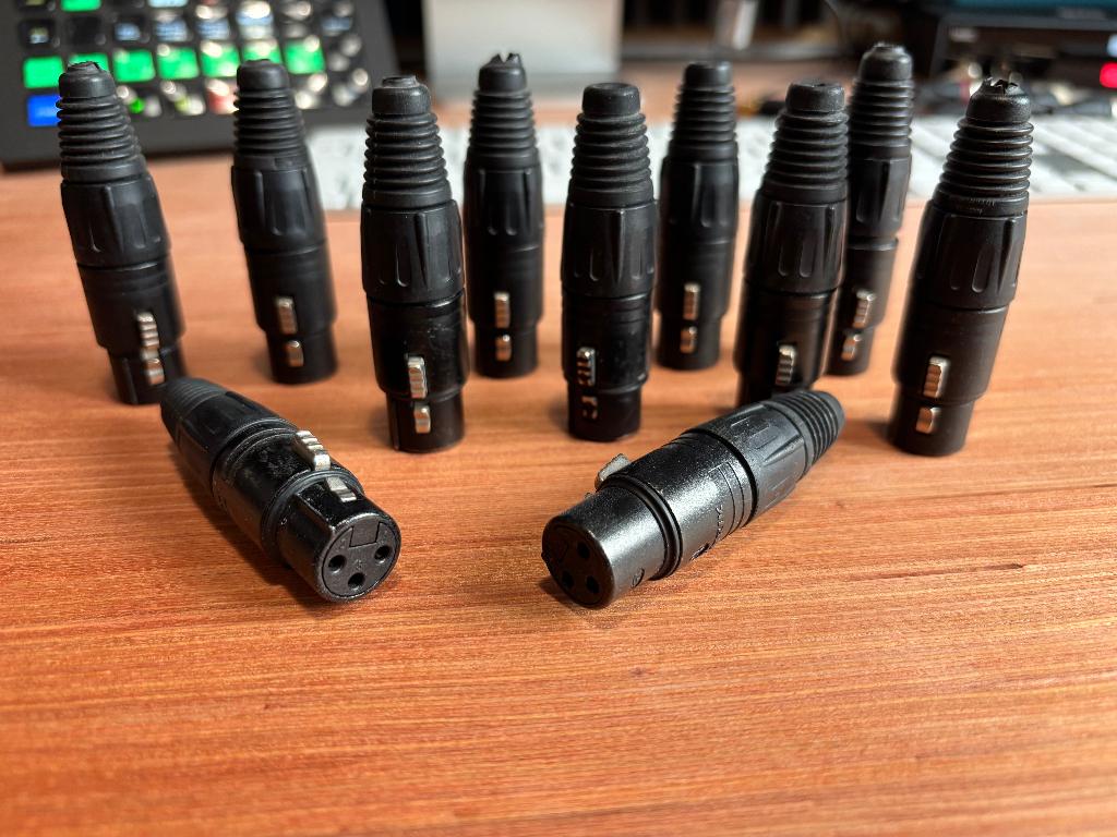 Fiches XLR Femelle noires, Muziek en Instrumenten, Kabels en Stekkers, Ophalen of Verzenden, Gebruikt, Apparatuur