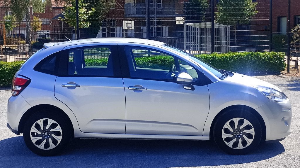 Citroen c3 1.2 benzine in heel mooie staat. Airco., Auto's, Voorwielaandrijving, Euro 5, Stof, Zwart